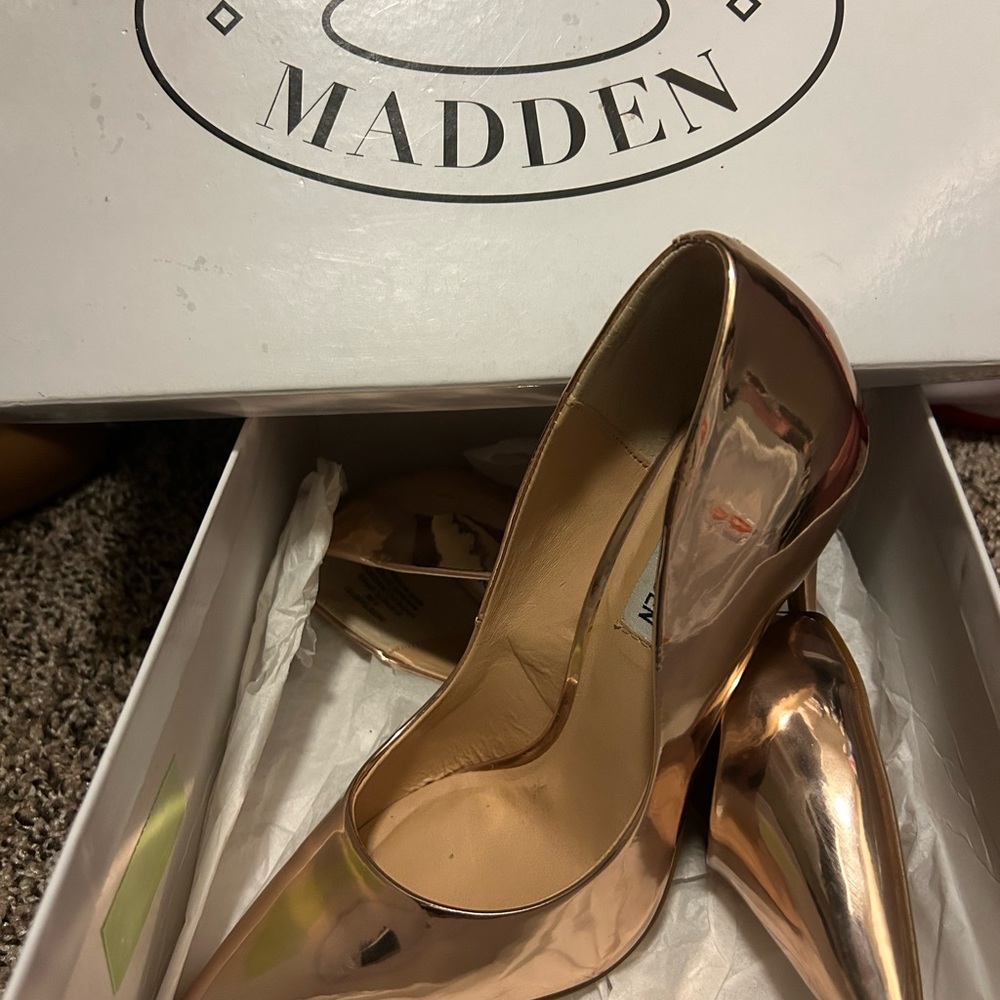 Steve Madden Metallic Rose Gold Heels